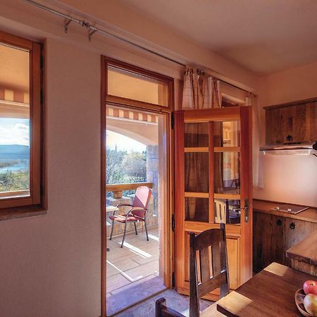 Apartmani I Sobe Dinko Starigrad Paklenica Esterno foto